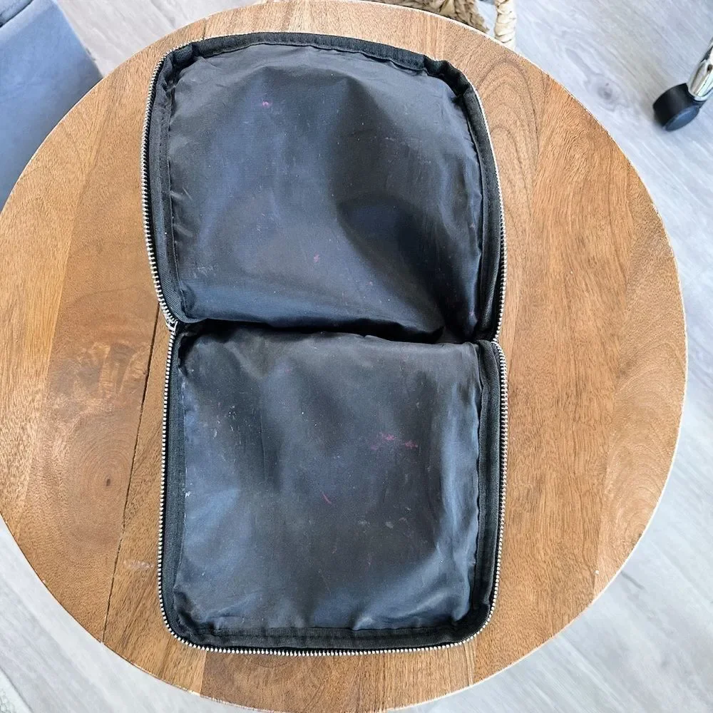 Vintage Guess Pouch